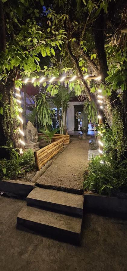 Retro Quarter Mb Pansiyon Siem Reap Dış mekan fotoğraf