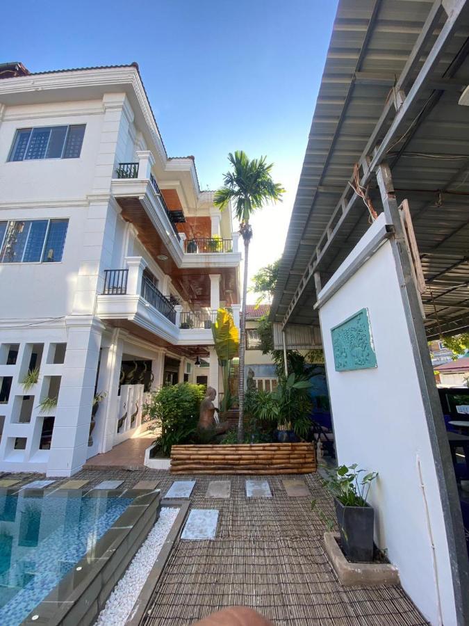 Retro Quarter Mb Pansiyon Siem Reap Dış mekan fotoğraf